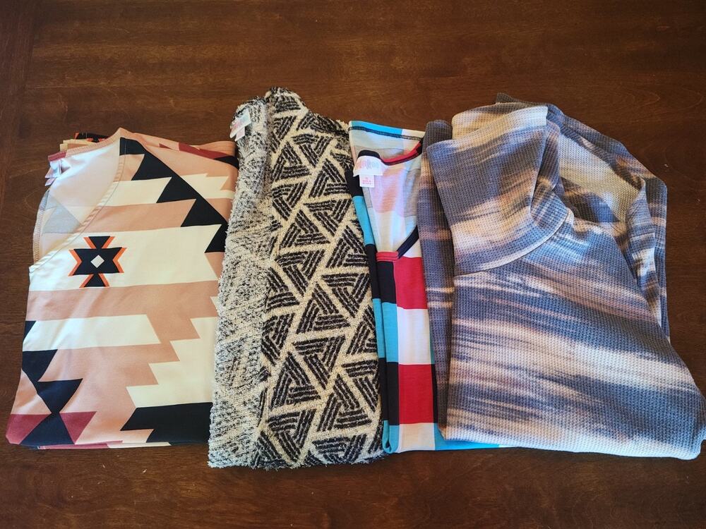 4 LuLaRoe Women's Tops Shelby Poncho, Aubrey Pullover, Cardigan, Tunic NWOT